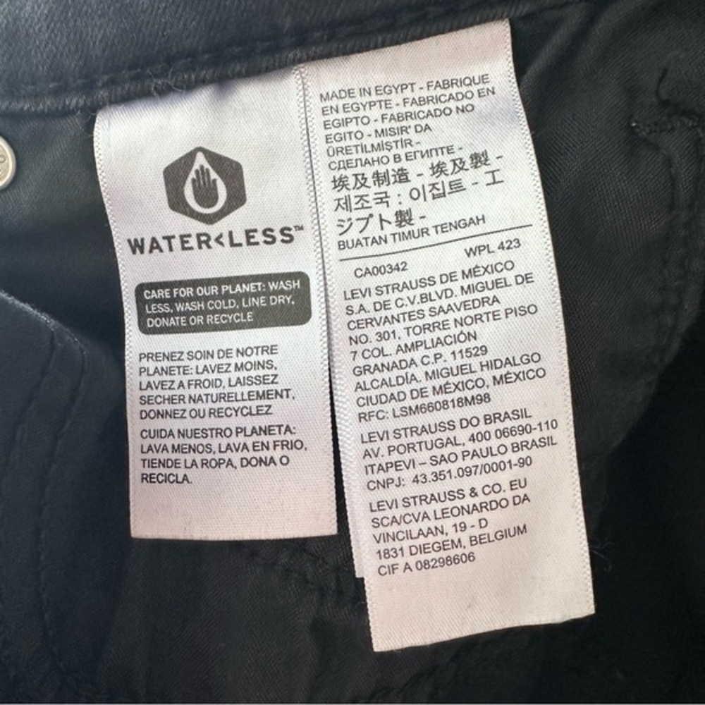 Levi Strauss Original Riveted Classic Bootcut Jeans | Black - Picture 9 of 9